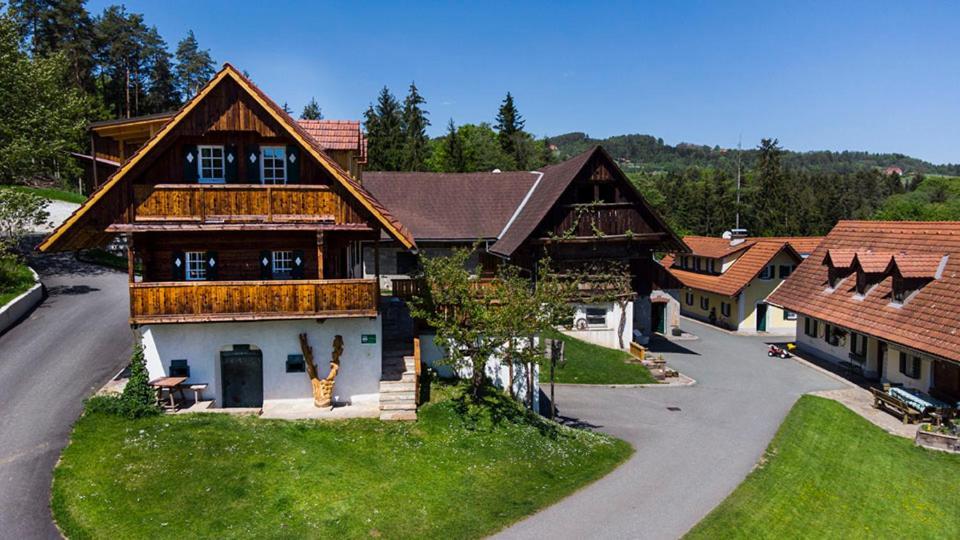 Ferienwohnungen Fam. Koeberl Gundersdorf Eksteriør billede